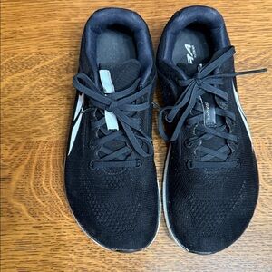 ULTRA 9W Escalante women’s running shoes Black